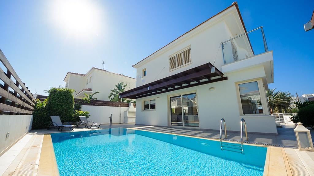 Pernera Holiday Villa 015 Protaras Oda fotoğraf